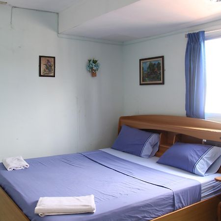 Rung Tawan Hostel Karon Dış mekan fotoğraf